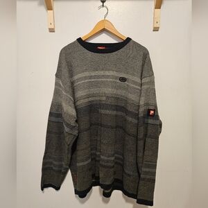 Vintage Ecko Crisp Knit Sweater